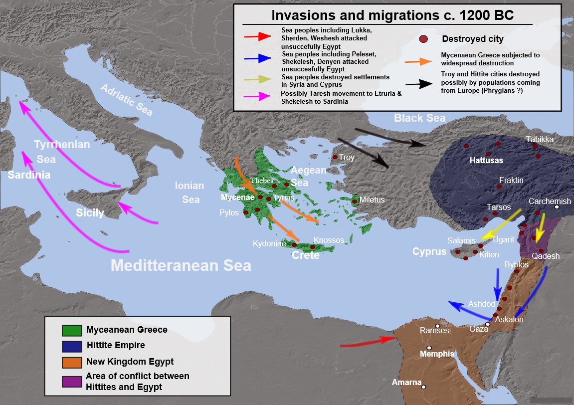 上图:青铜时代崩溃(Bronze Age Collapse)期间的入侵、破坏和可能的人口流动。从主前1200-900年的青铜器时代崩溃是整个中东、北非、小亚细亚、高加索、爱琴海和巴尔干地区的黑暗时代。这一地区的古代青铜文明曾经创造过几个世纪的灿烂文化,许多帝国、城邦通过通商、联姻,建立了一个互相依存的世界体系。但从主前12世纪开始,爆发了一系列的干旱、饥荒、海侵、移民和战争,这一地区的诸多文明在几十年内如多米诺骨牌般接连崩塌,从主前1200-1150年,几乎东地中海世界的每一个重要城市都被摧毁。迈锡尼王国(Mycenaean Kingdoms)、巴比伦第三王朝(Kassite Dynasty)、赫人帝国(Hittite Empire )、乌加里特(Ugarit)、亚摩利城邦(Amorite States)等文明纷纷土崩瓦解,贸易路线中断,识字率大大下降,只有亚述、埃及和以拦等少数强国生存下来,但已经非常衰弱。 历史学家们对导致青铜时代崩溃的原因争论不休,没有达成任何共识,提出的因素包括:火山爆发、干旱、外族入侵、冶铁技术的扩散、军事武器和战术的发展,以及政治、社会和经济系统的各种失败。但在这之上,是神的手在管理,为要使所罗门「四围平安,没有仇敌,没有灾祸」(王上五4),预备开始建造圣殿。
